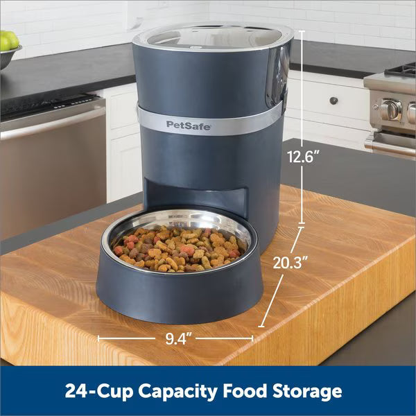 Take the stress out of pet feeding with the PetSafe Smart Feed Automatic Feeder — a reliable, pet-safe solution that simplifies mealtime for both you and your furry friend.